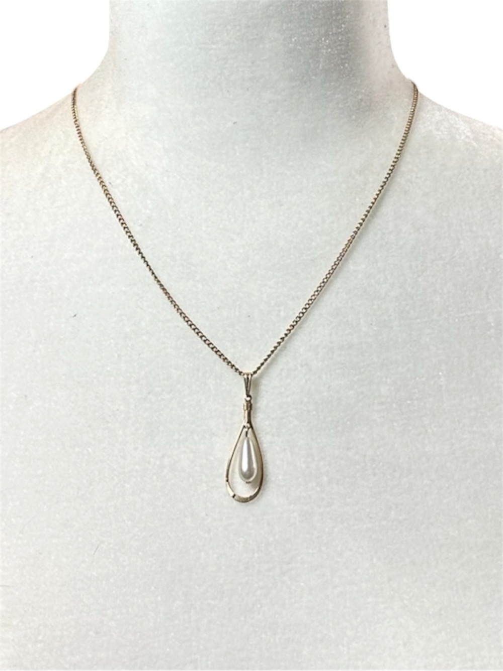Sarah Coventry Gold Teardrop Necklace and Earrings with Pearl Accent